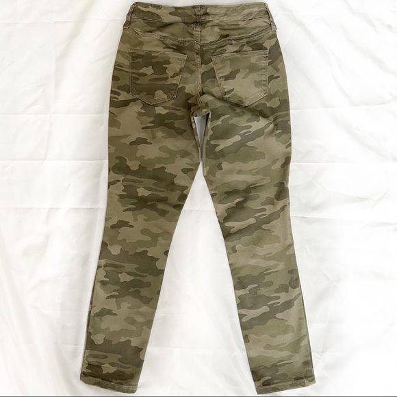 UNIVERSAL THREAD JEANS - Picture 2 of 5